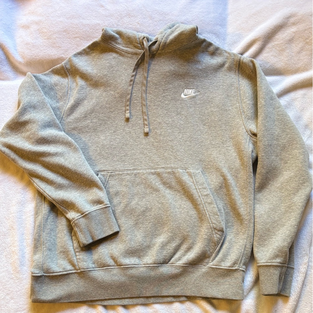 Gray Nike hoodie sweatshirt women’s medium